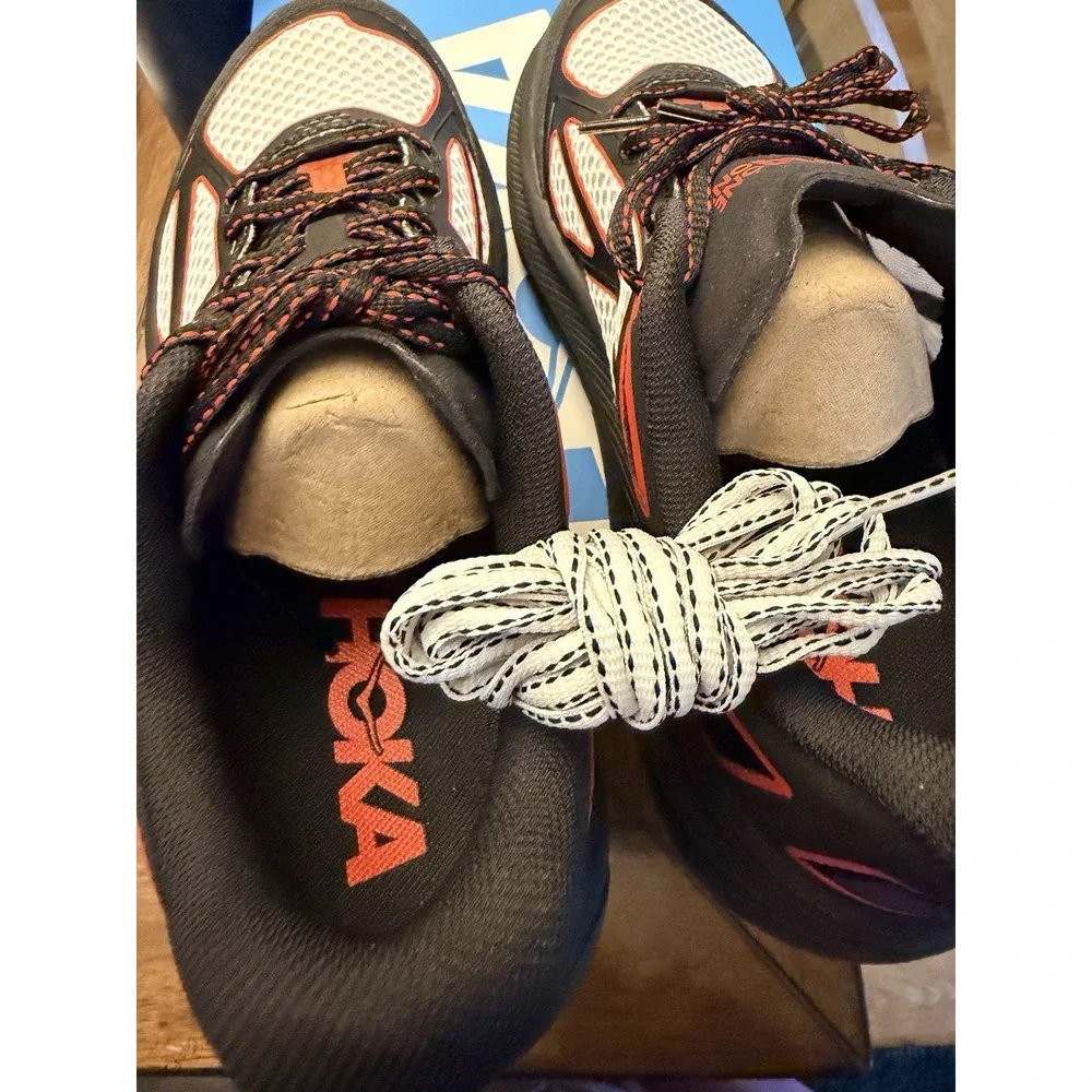 Hoka Clifton 9 Running Shoes UNISEX Sz 11.5W/10.5M  Black/Red/White 1155370 BCRS